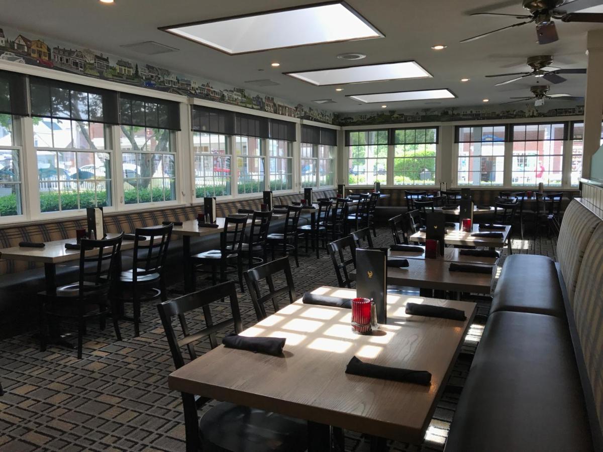 Greyfinch Chatham Inn Екстериор снимка