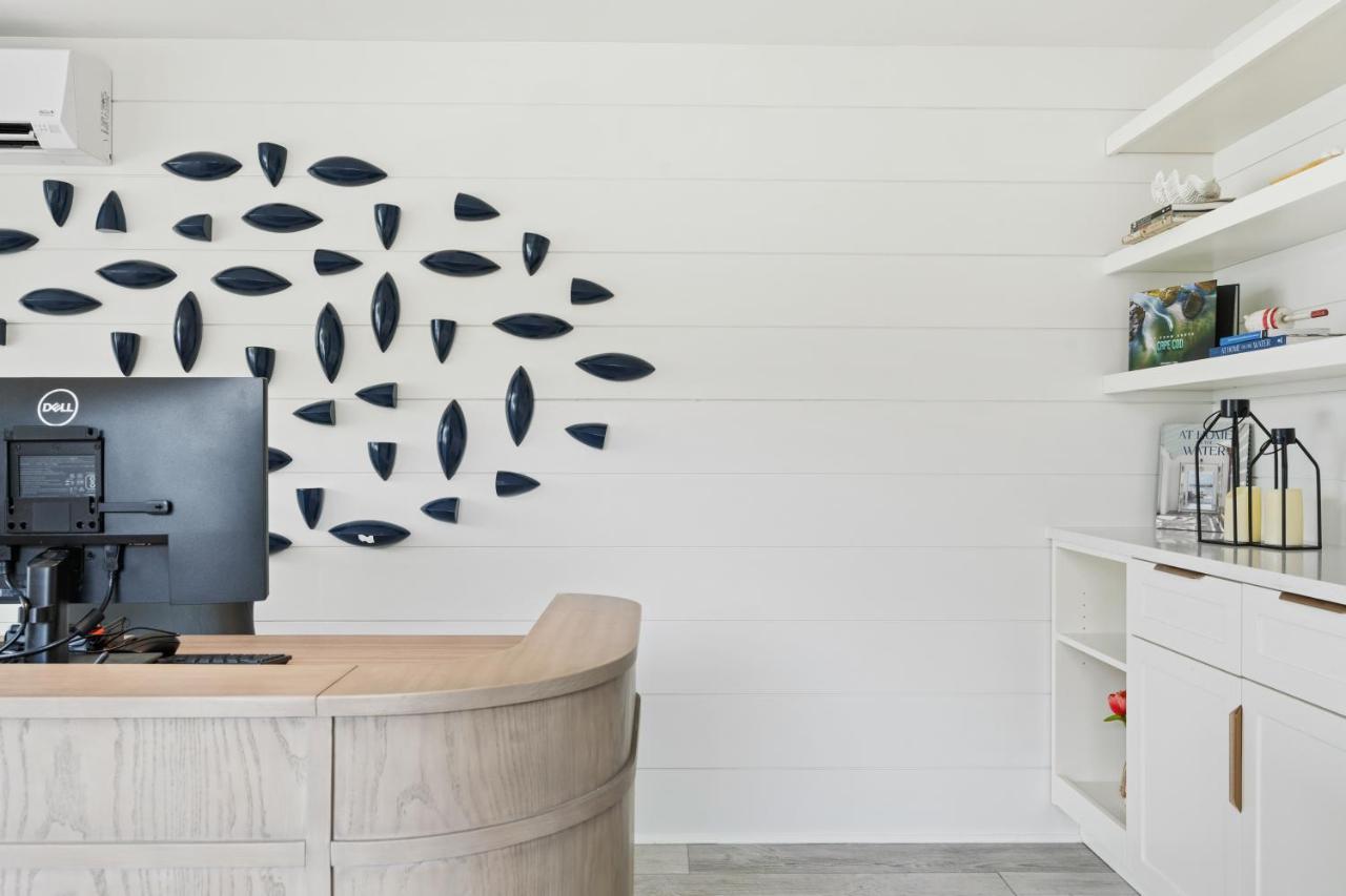 Greyfinch Chatham Inn Екстериор снимка