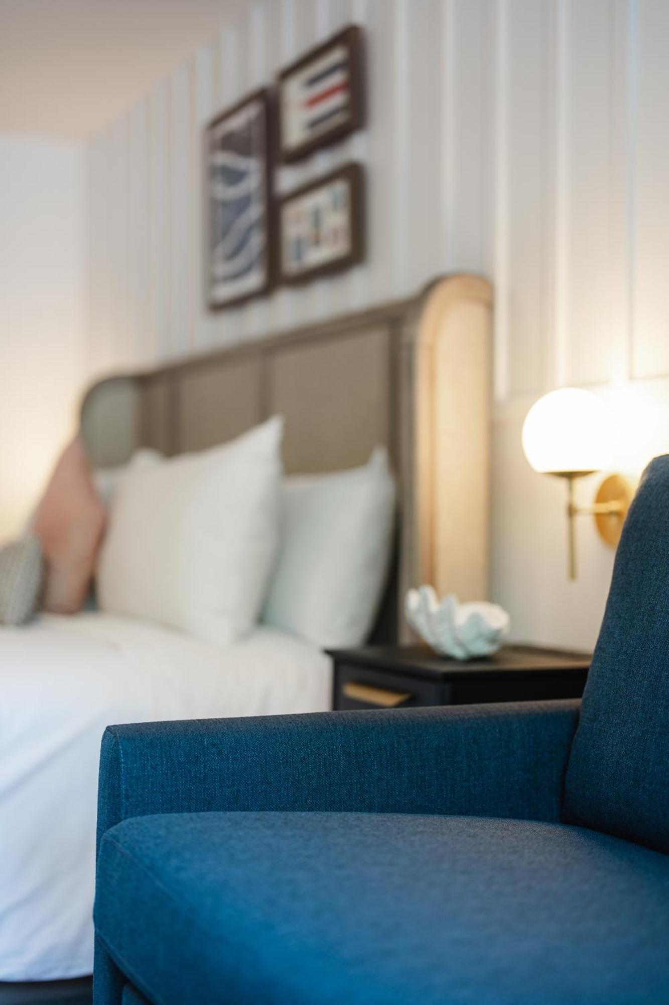 Greyfinch Chatham Inn Екстериор снимка