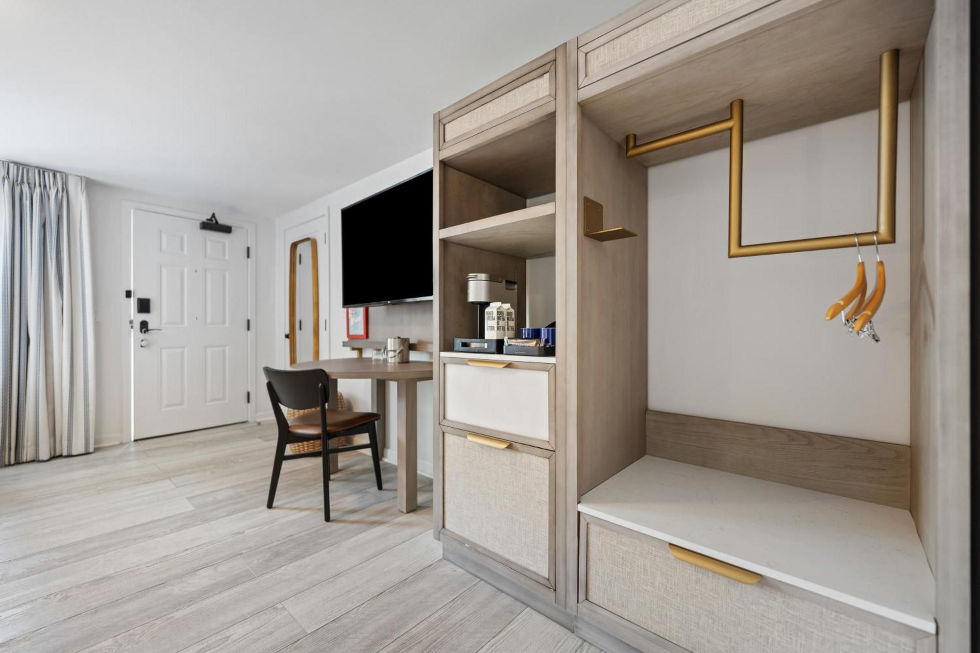 Greyfinch Chatham Inn Екстериор снимка