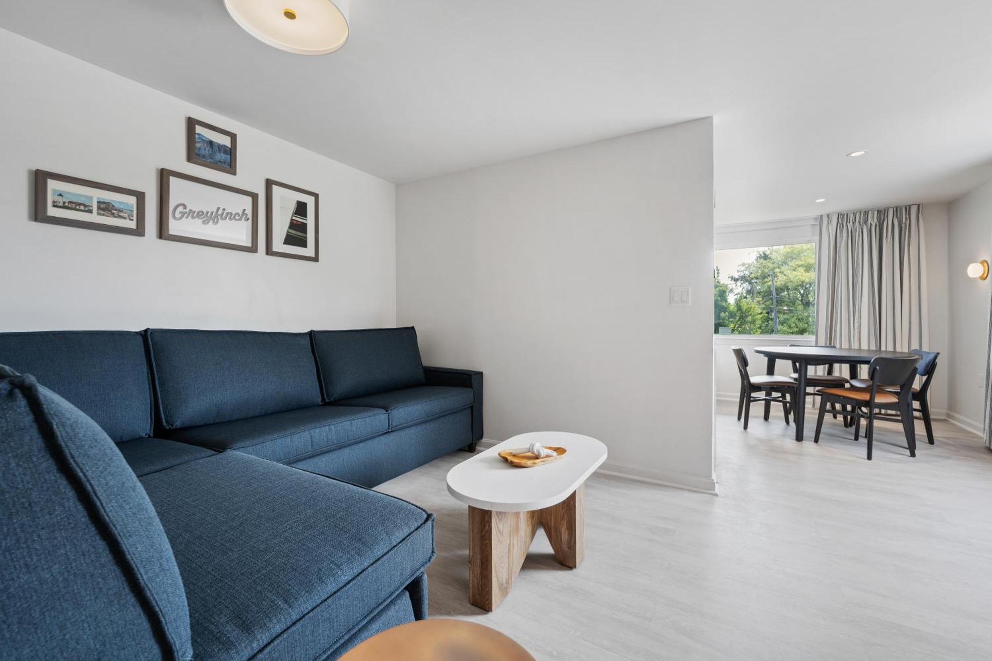 Greyfinch Chatham Inn Екстериор снимка